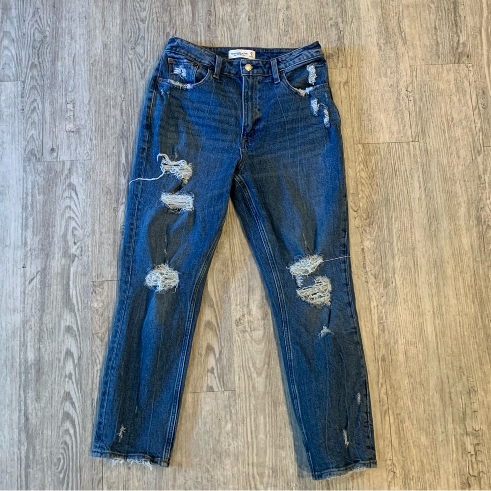 Abercrombie & Fitch High Rise Mom Jean - Curve Love | 29/8R